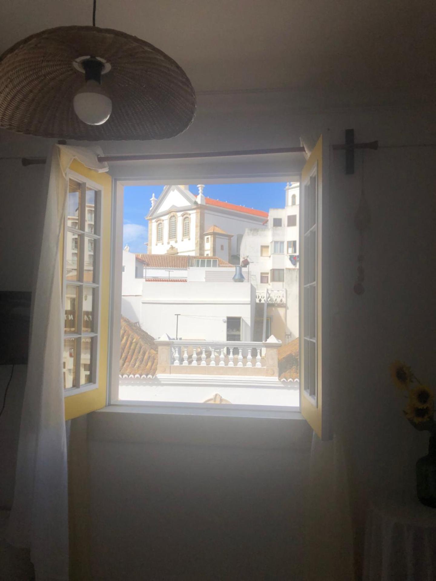 Single Room with Private Bathroom