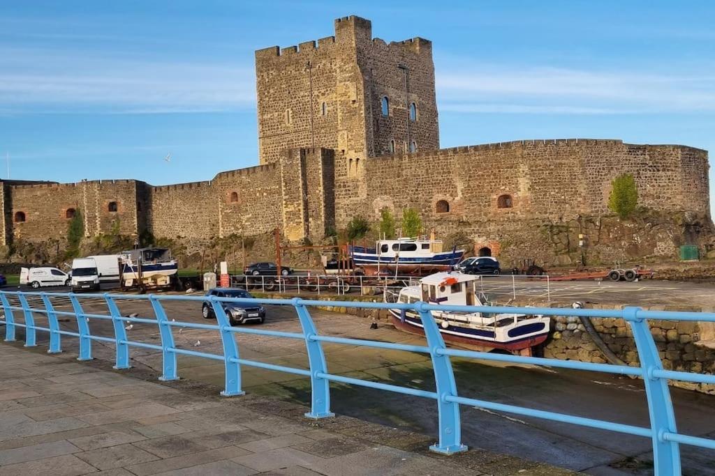 Grace's Place with Hot Tub & Games Room