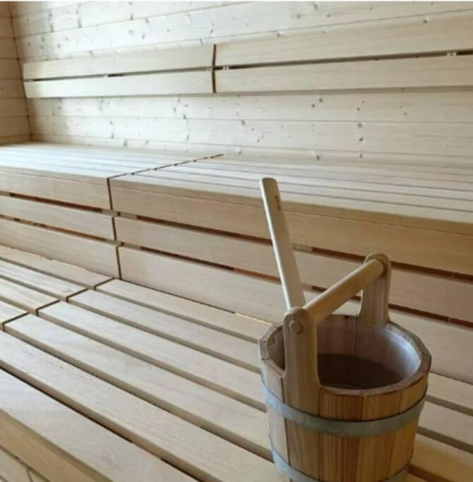 Donaublick Oasis: Stylische Wohnung