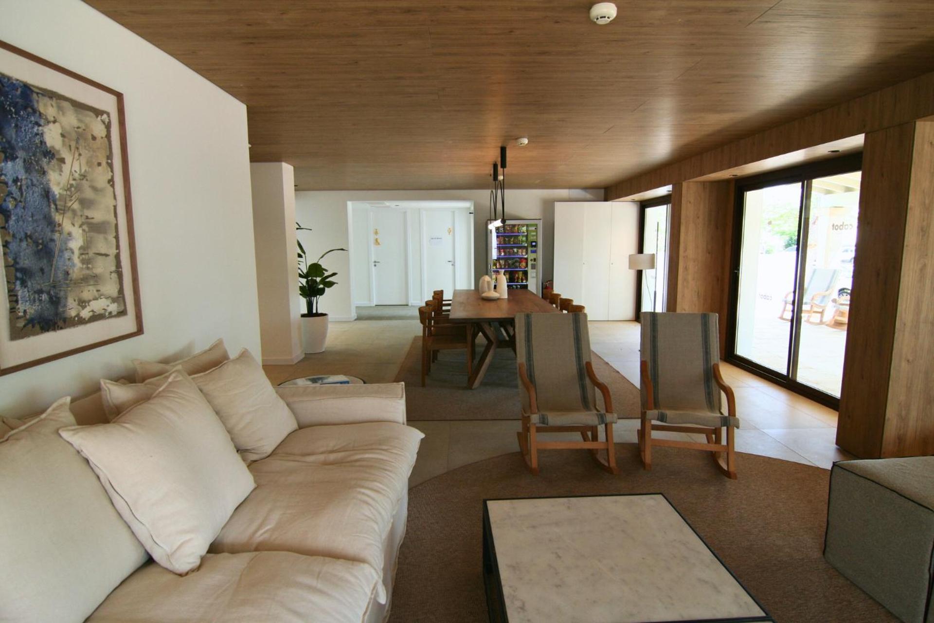 Communal lounge/ TV room