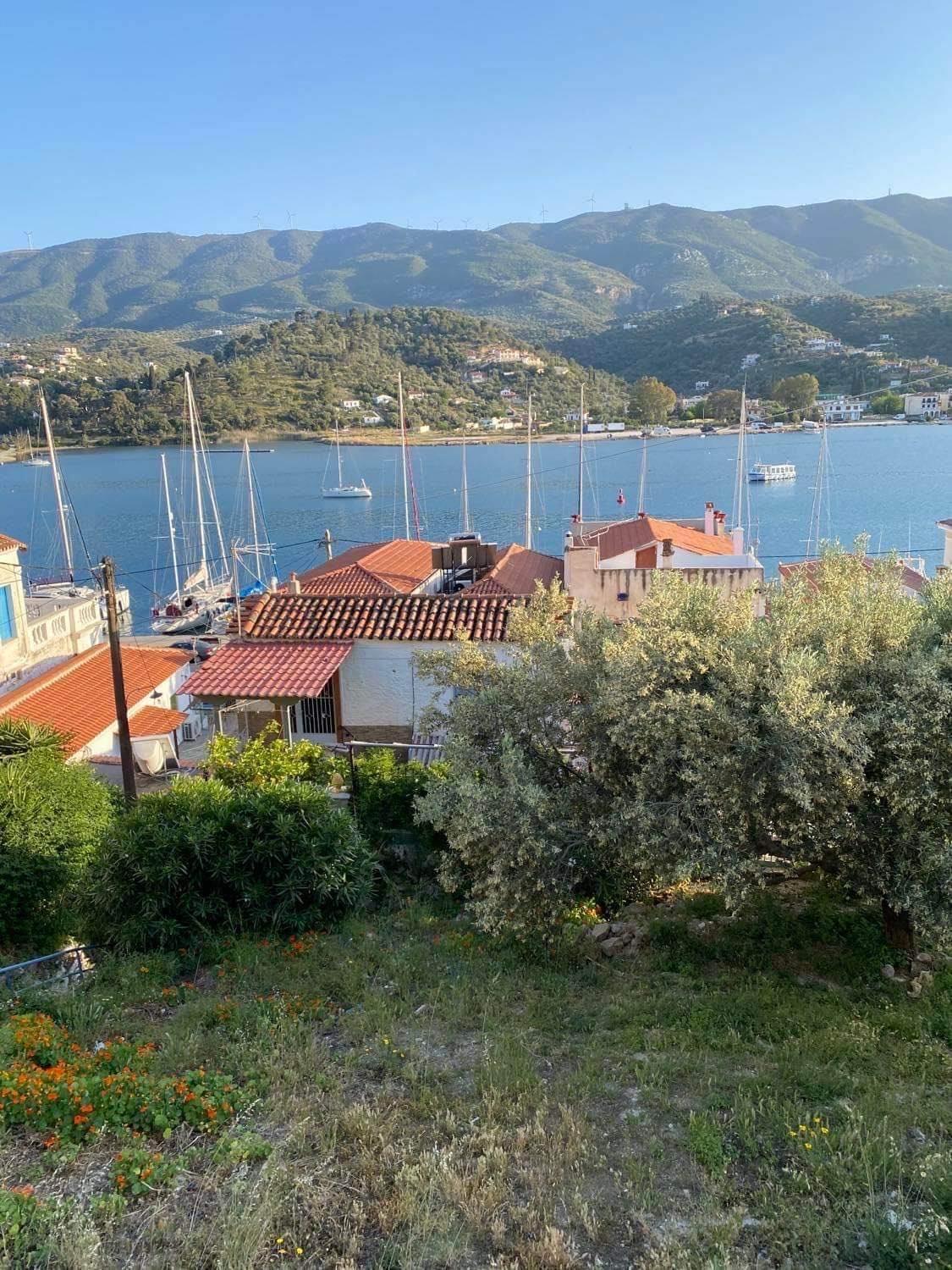 Aggeliki Homes paradosiako nisiotiko