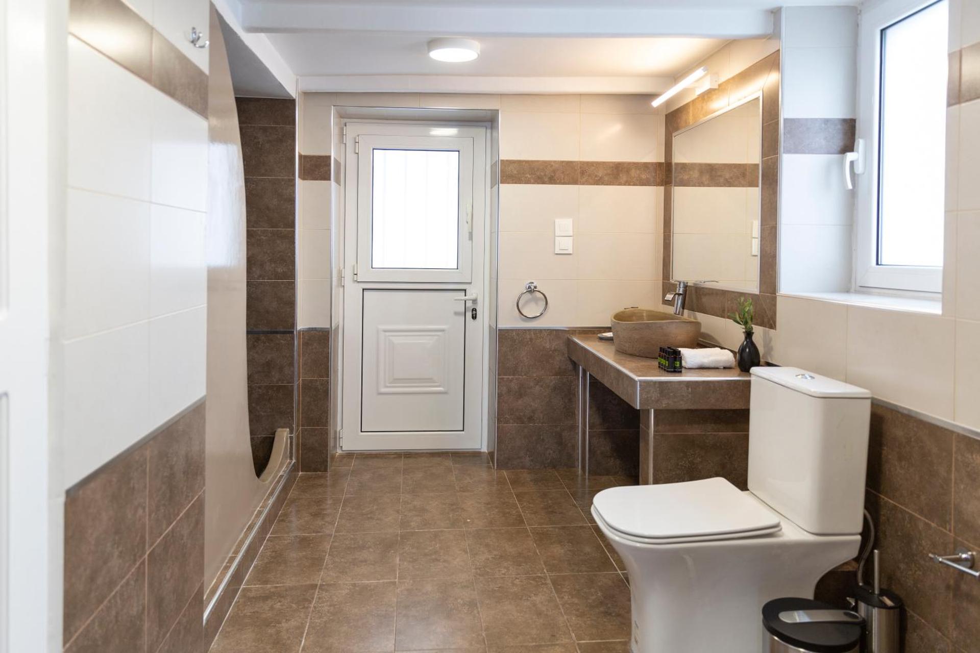 Captain's house suites