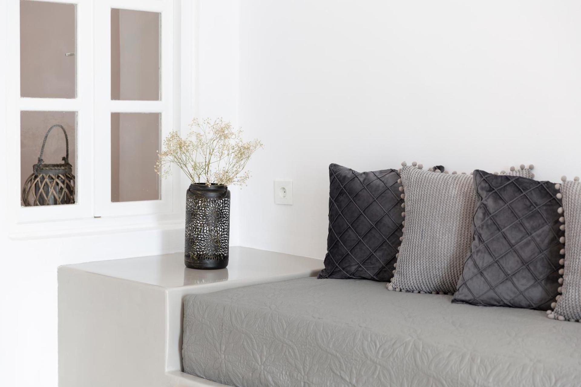 Captain's house suites