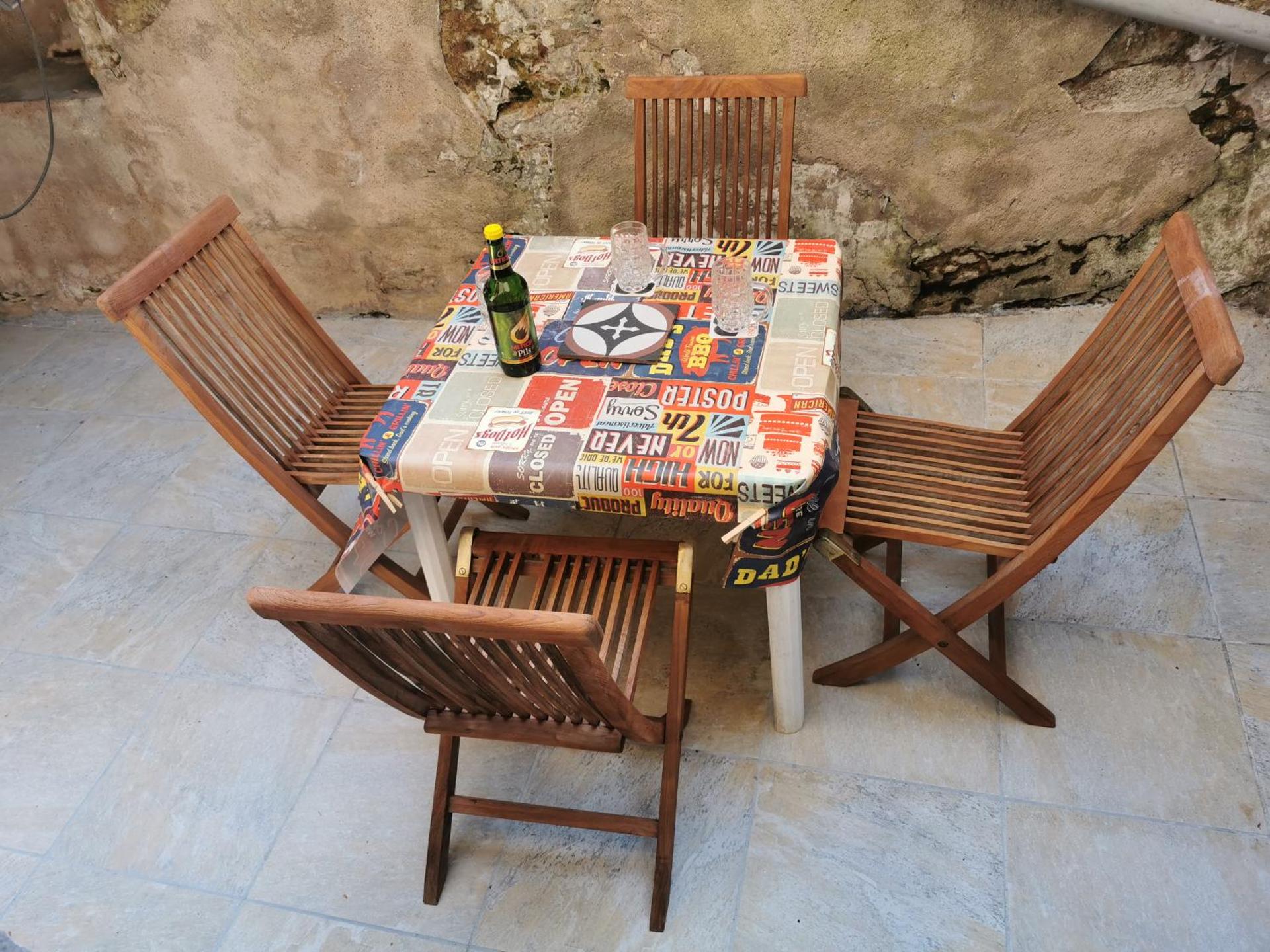 Petit nid douillet ensolleillé