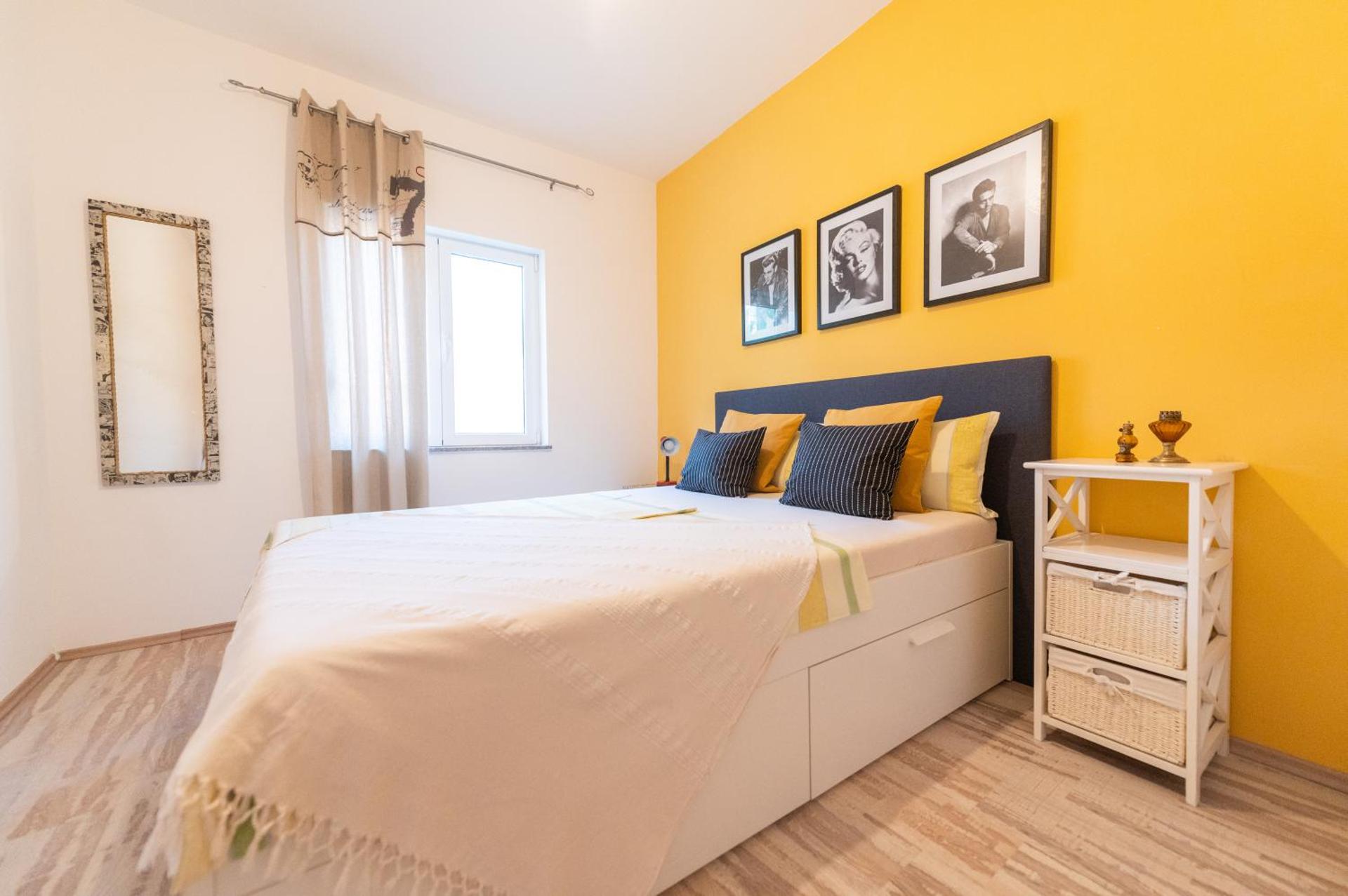 Sea View Apartment Ana