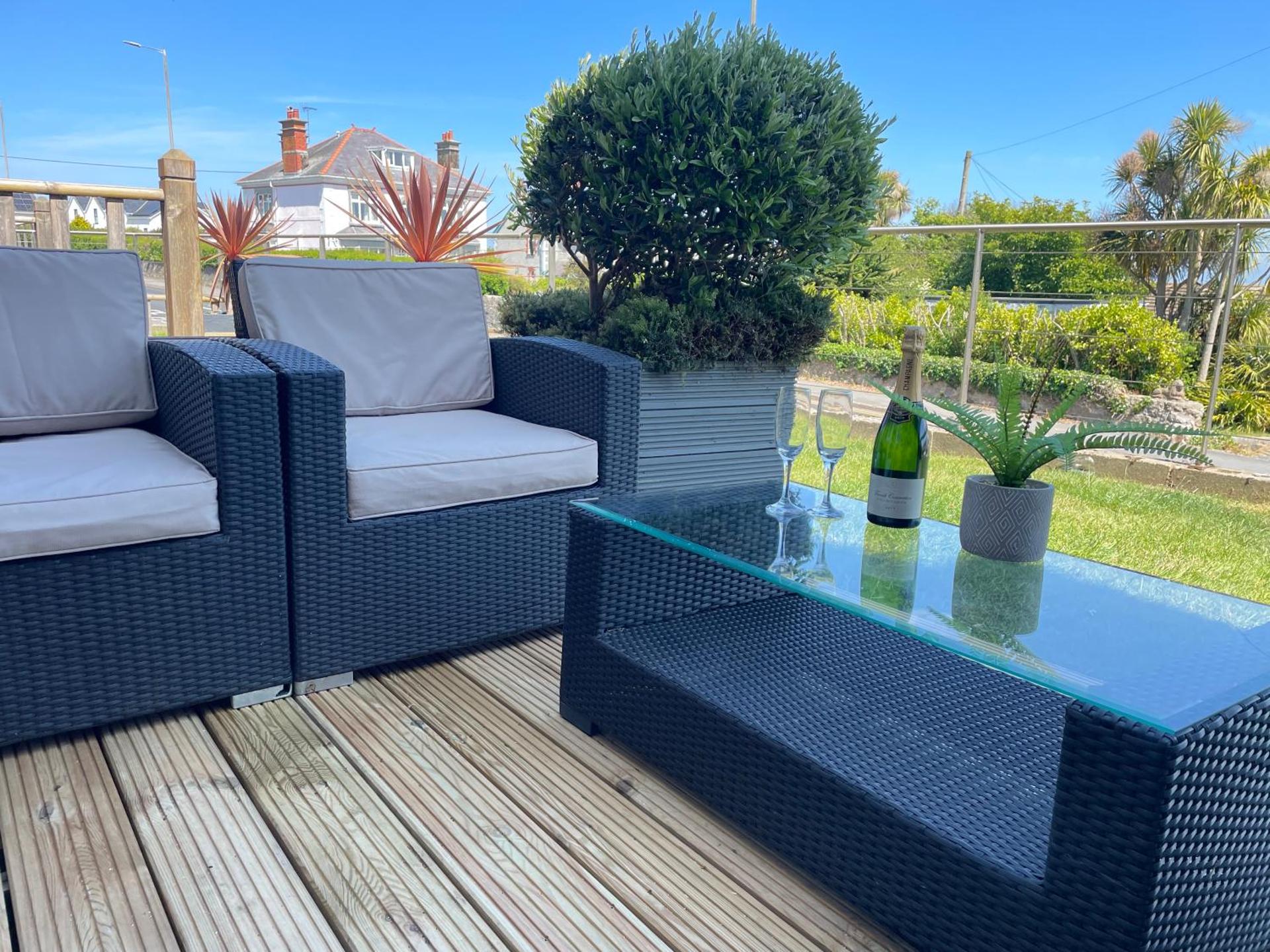 Apartment 3 Benllech with Sea views