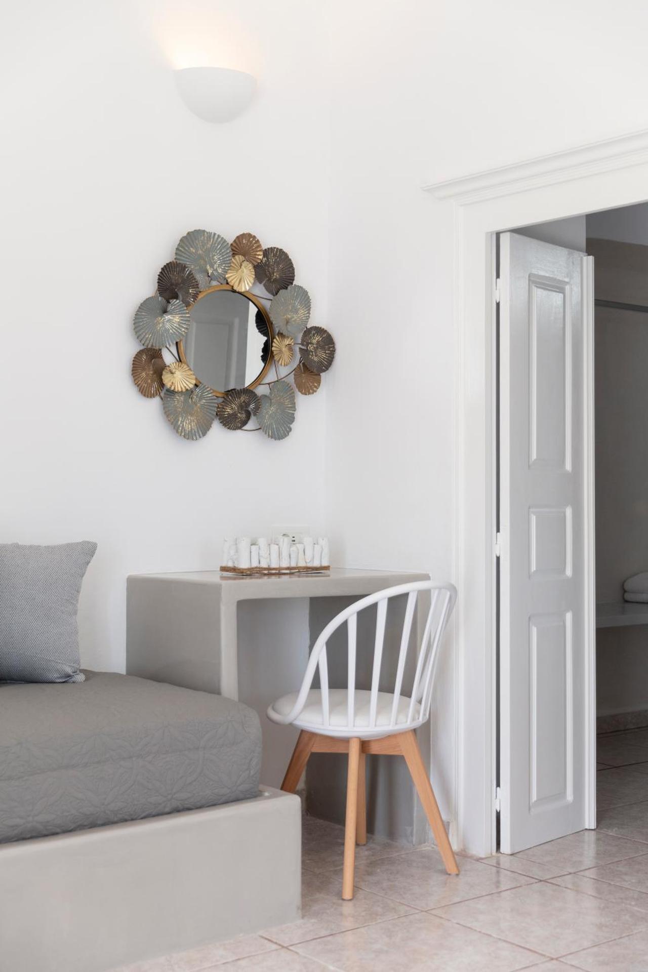 Captain's house suites