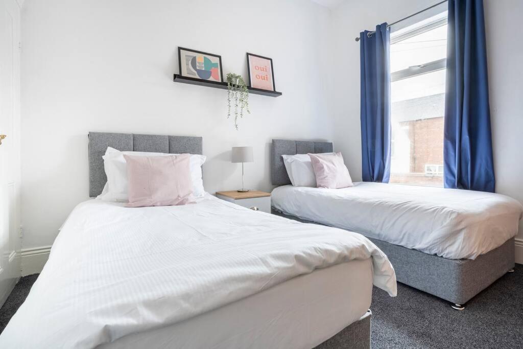 The Crown - Modern & Stylish Home from Home near Hopetown