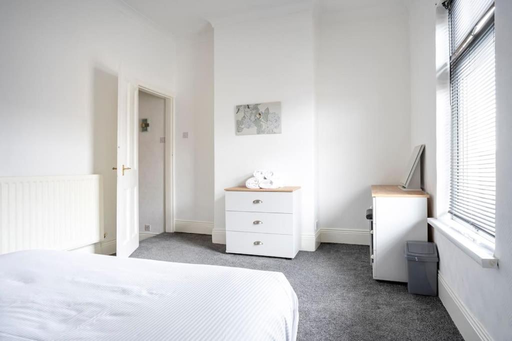 The Crown - Modern & Stylish Home from Home near Hopetown