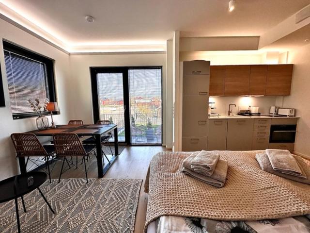 Lomavuokra Hanko, Laituri B4, Itäsatama