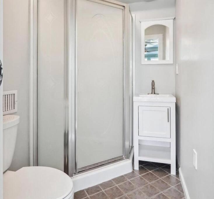 3 bedroom w indoor pool hotub