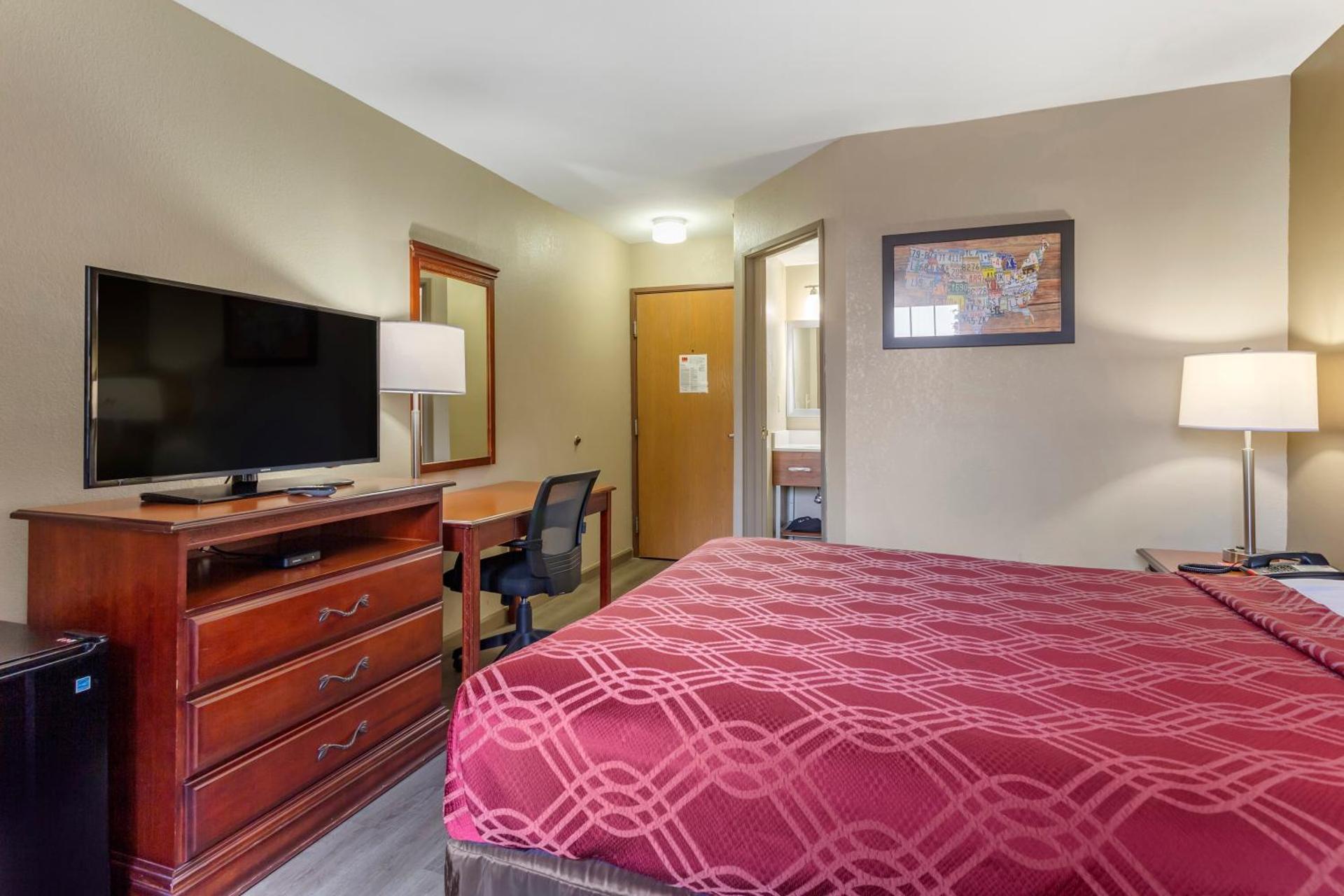 Econo Lodge Inn & Suites Dickson