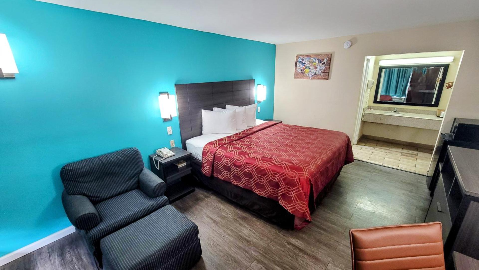 Photo of the whole room