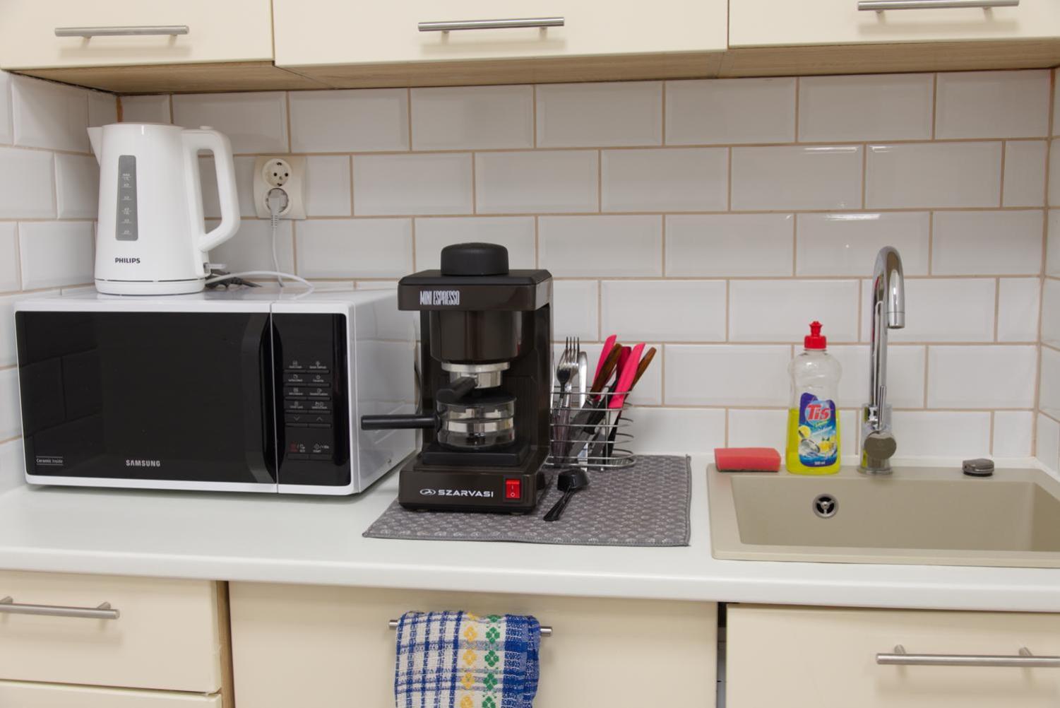 Kitchen or kitchenette