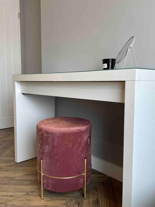 Modern and spacious house with Hot Tub