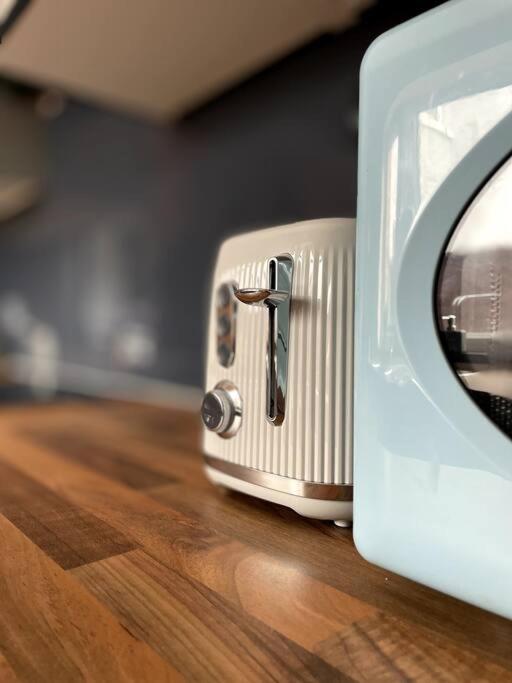 Modern and spacious house with Hot Tub