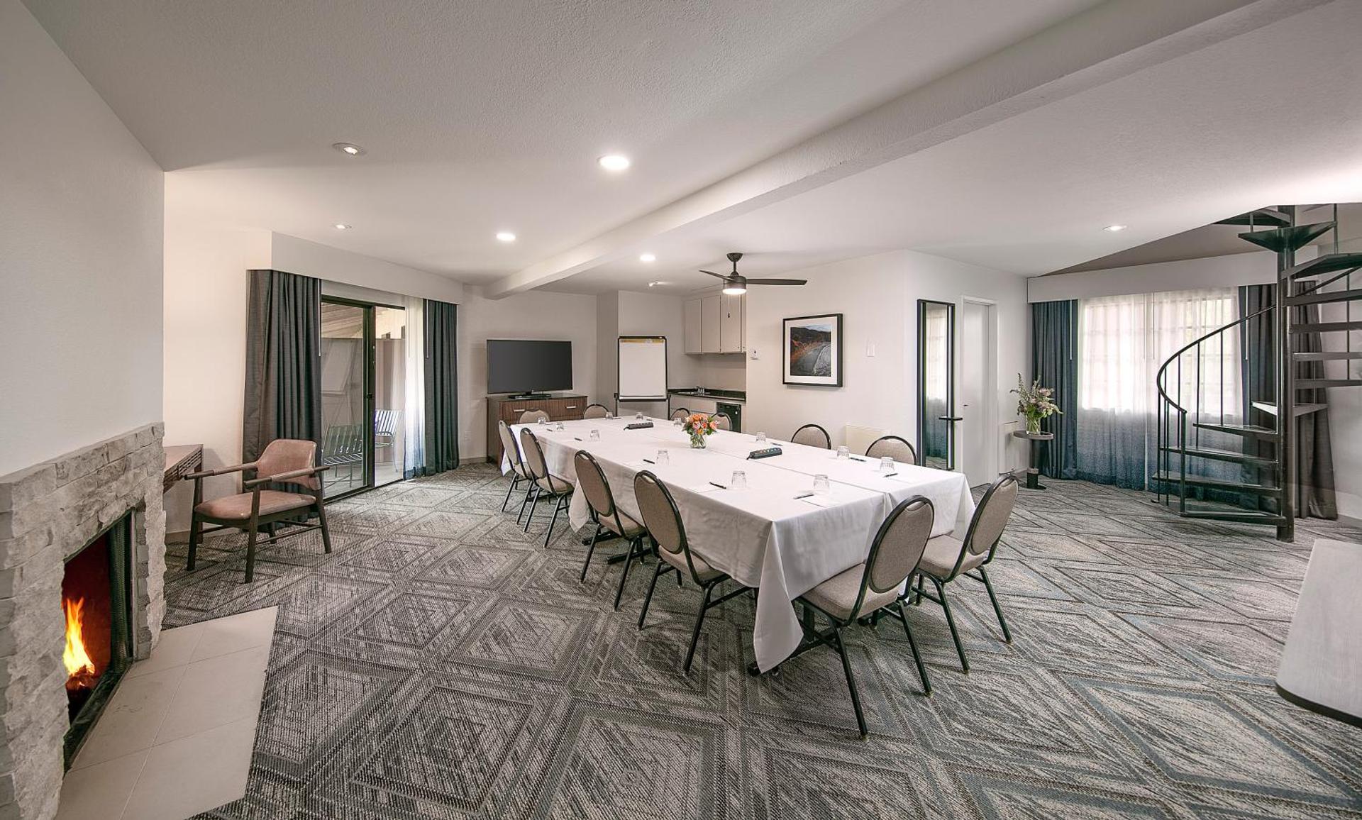 Meeting/conference room