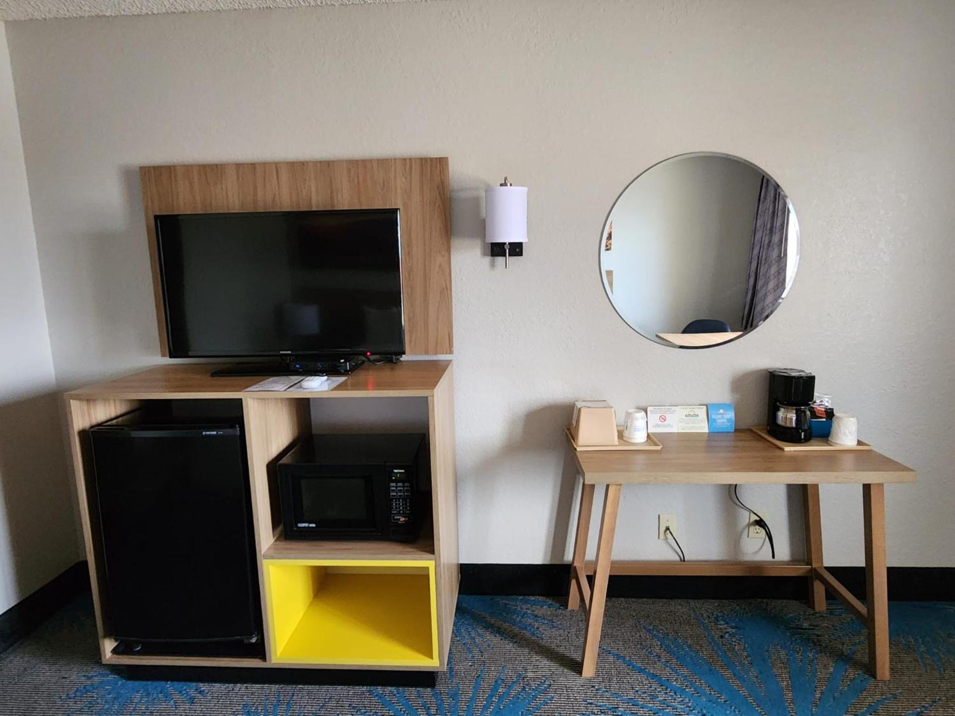 King Room - Non-Smoking