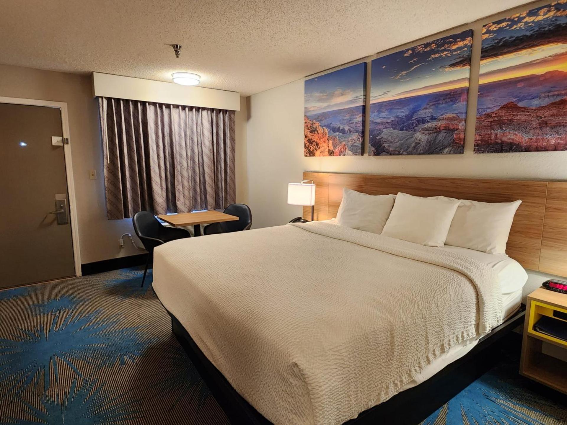 King Room - Non-Smoking