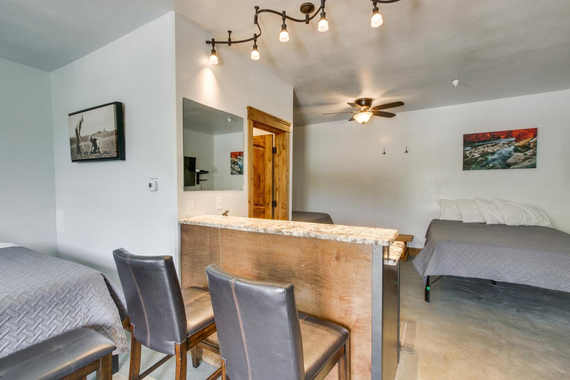 Central Lava Hot Springs Studio with Deck and Views!