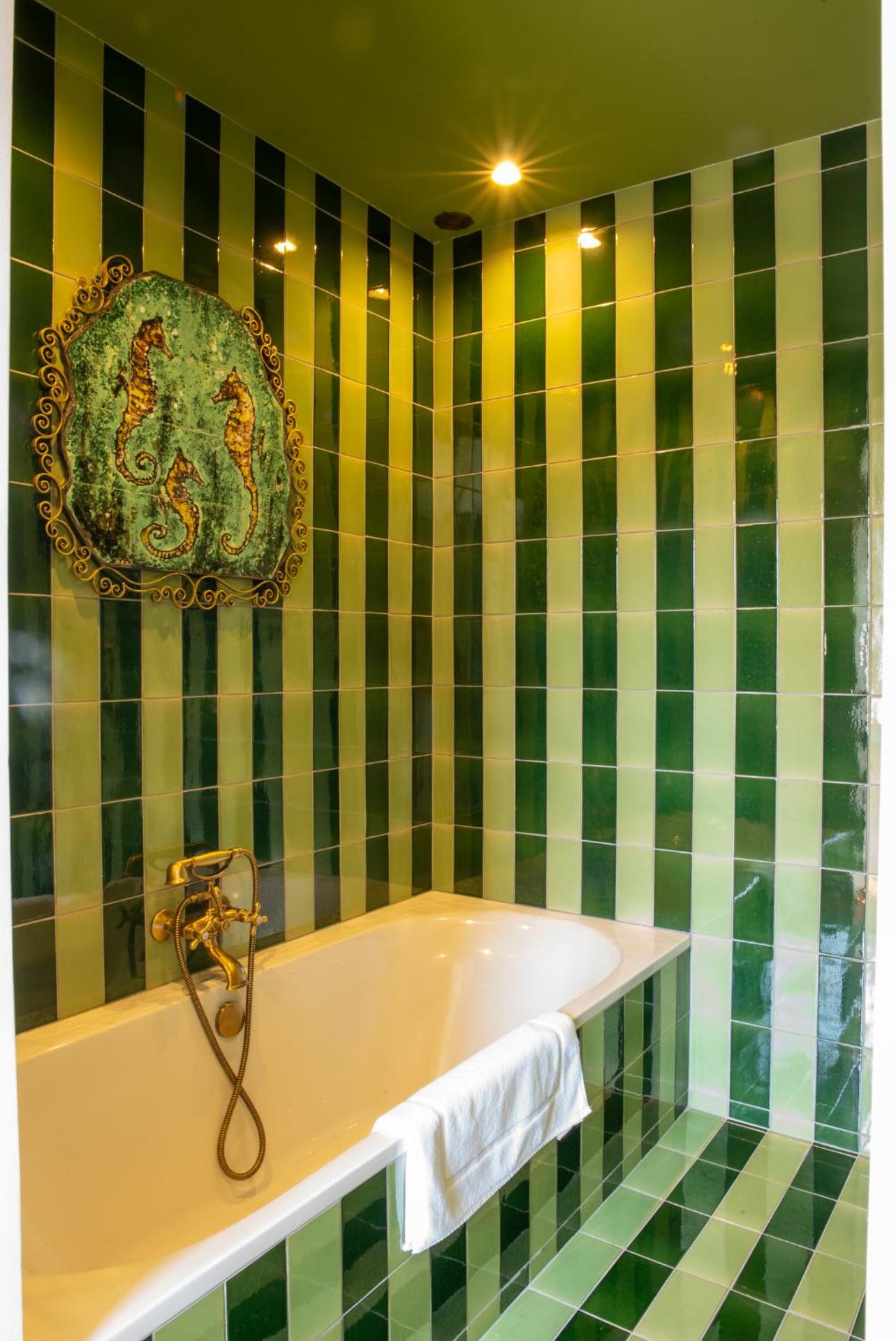 Les Chambres de la Relève