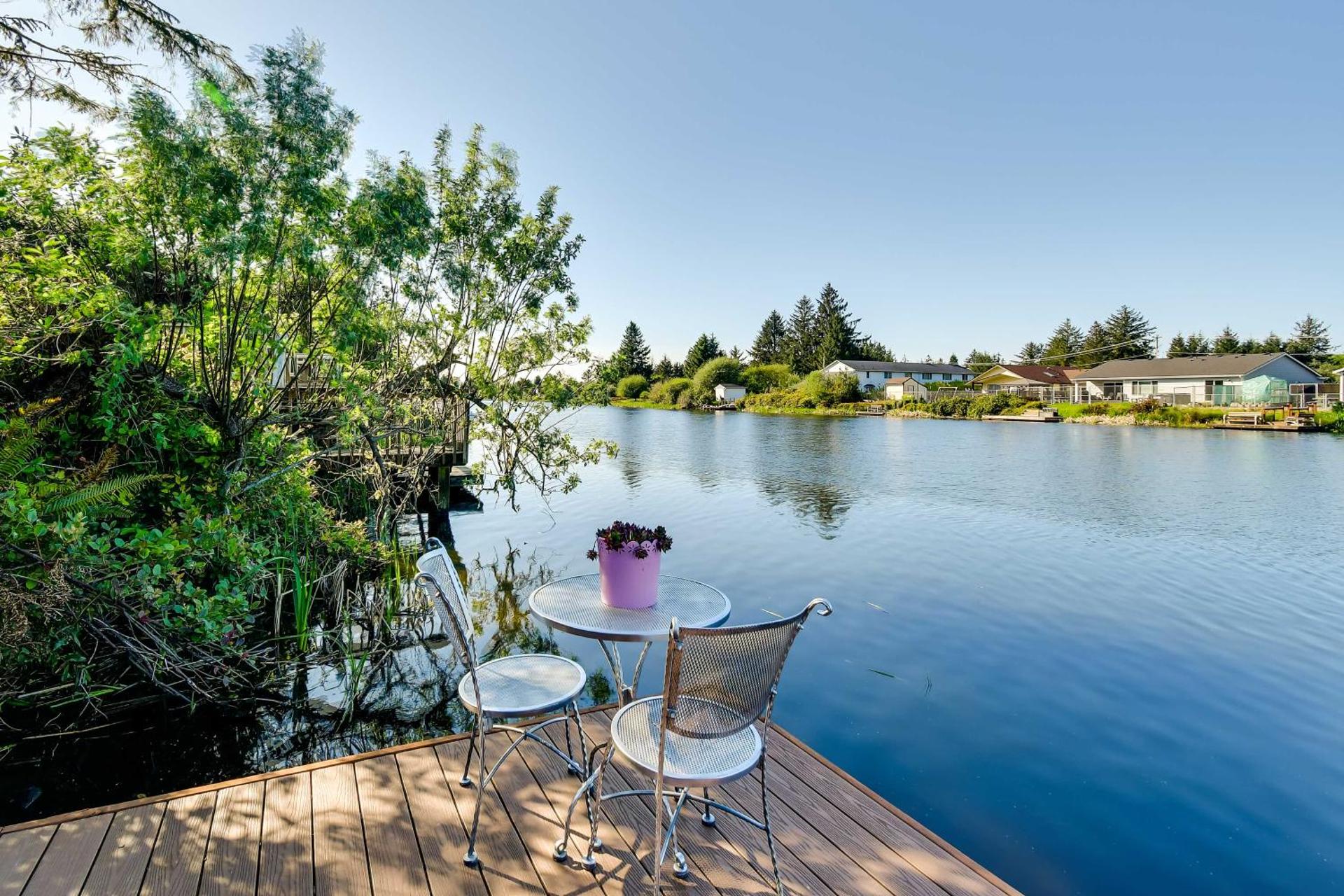 Ocean Shores Retreat with Porch and Canal Views!