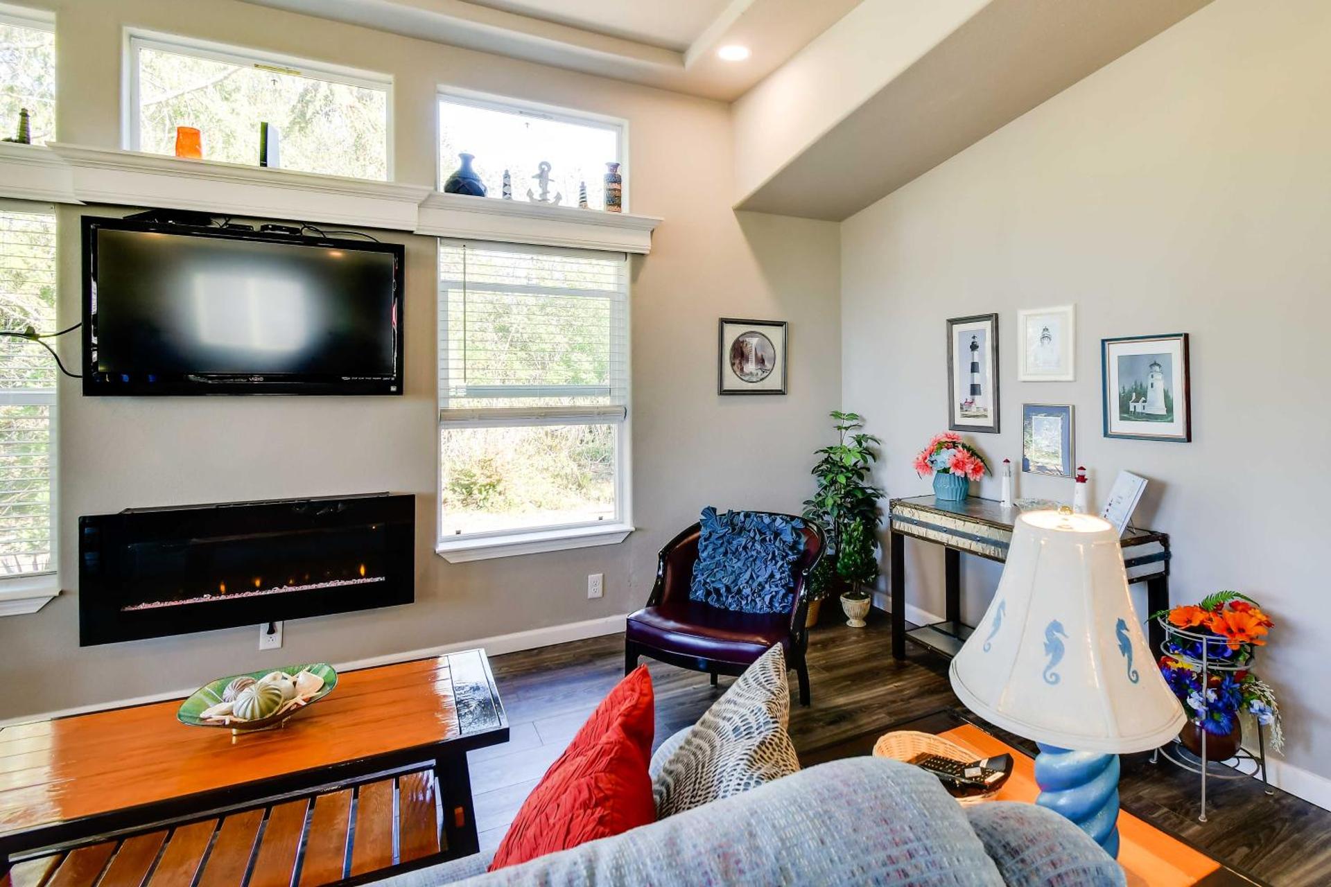 Ocean Shores Retreat with Porch and Canal Views!