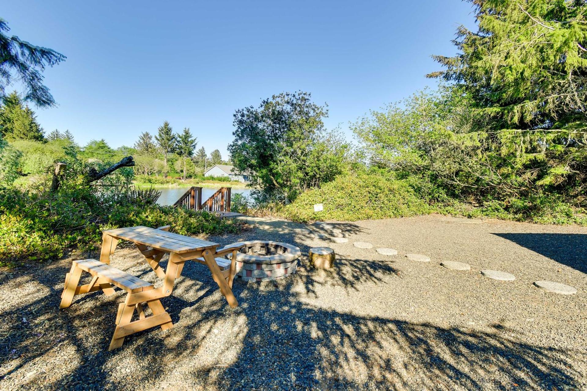 Ocean Shores Retreat with Porch and Canal Views!