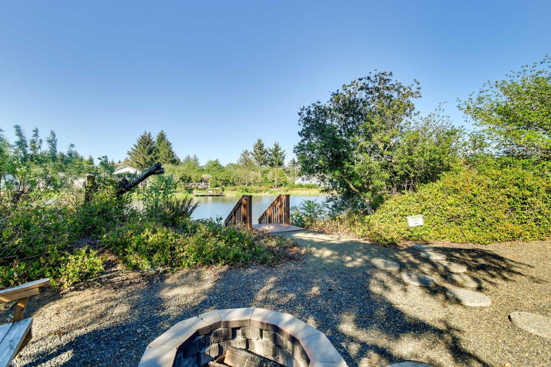 Ocean Shores Retreat with Porch and Canal Views!