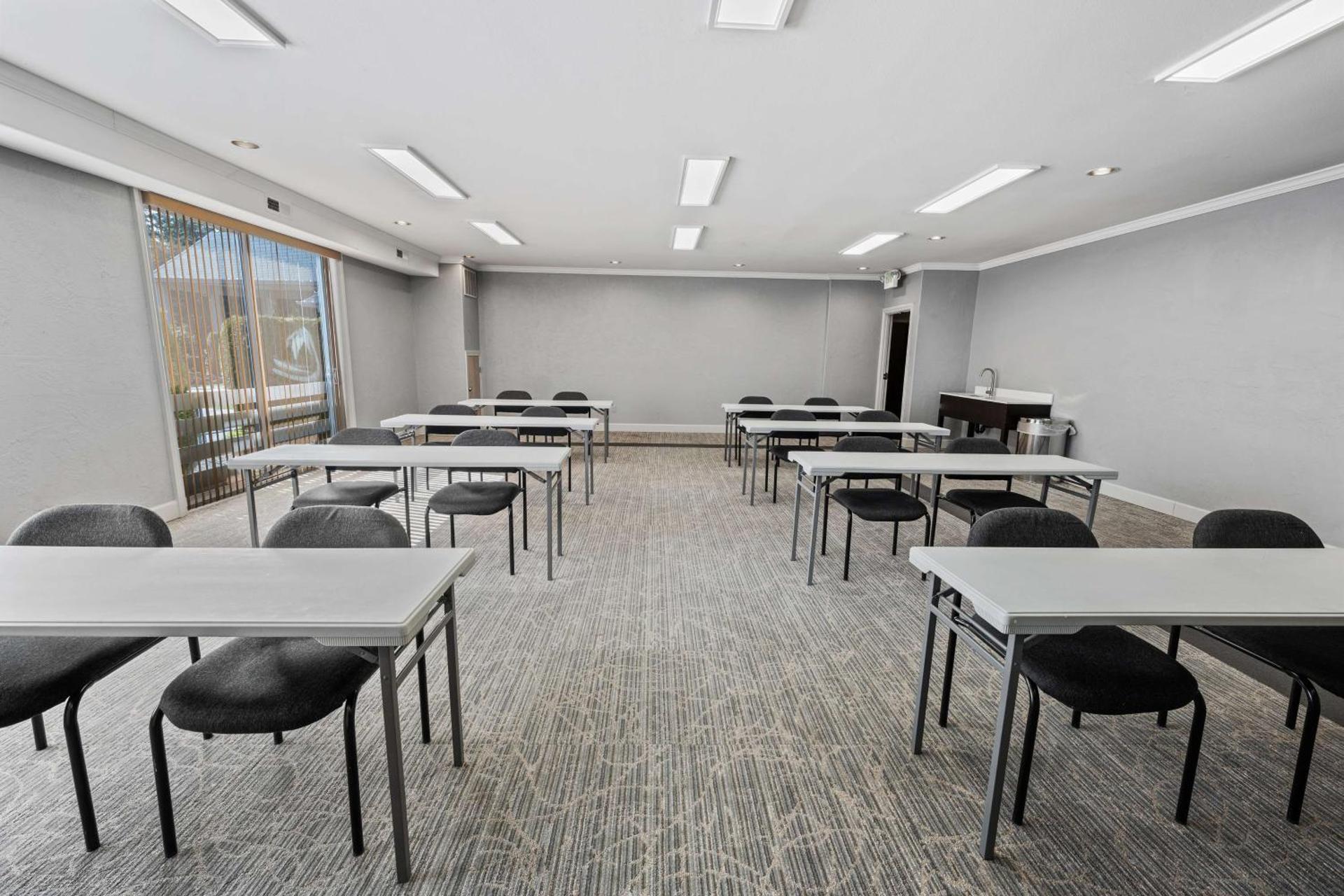 Meeting/conference room