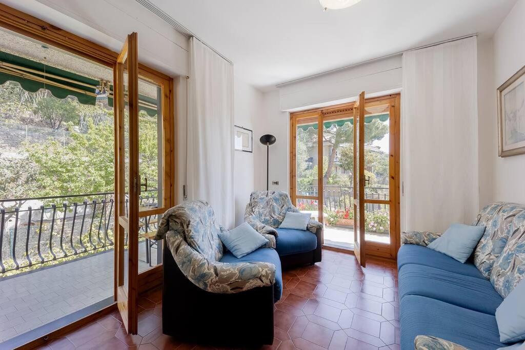 Seaview - Deluxe apartment - Billiard - Pool in July and August - AC in the Bedrooms