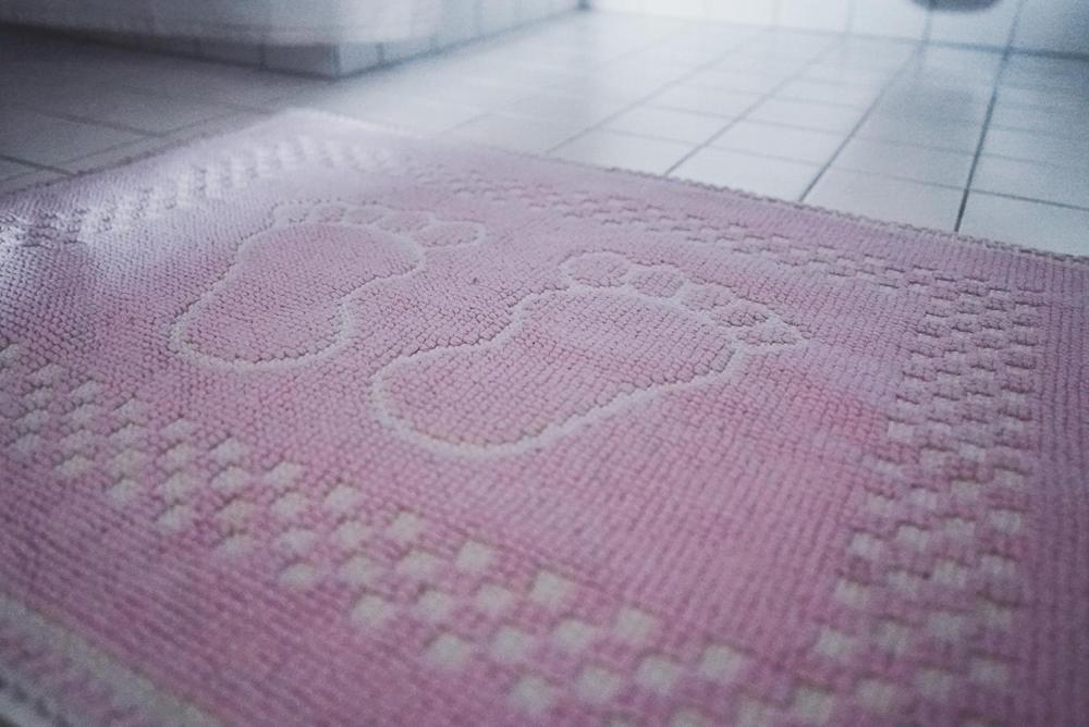 Family room by Interlaken Parking