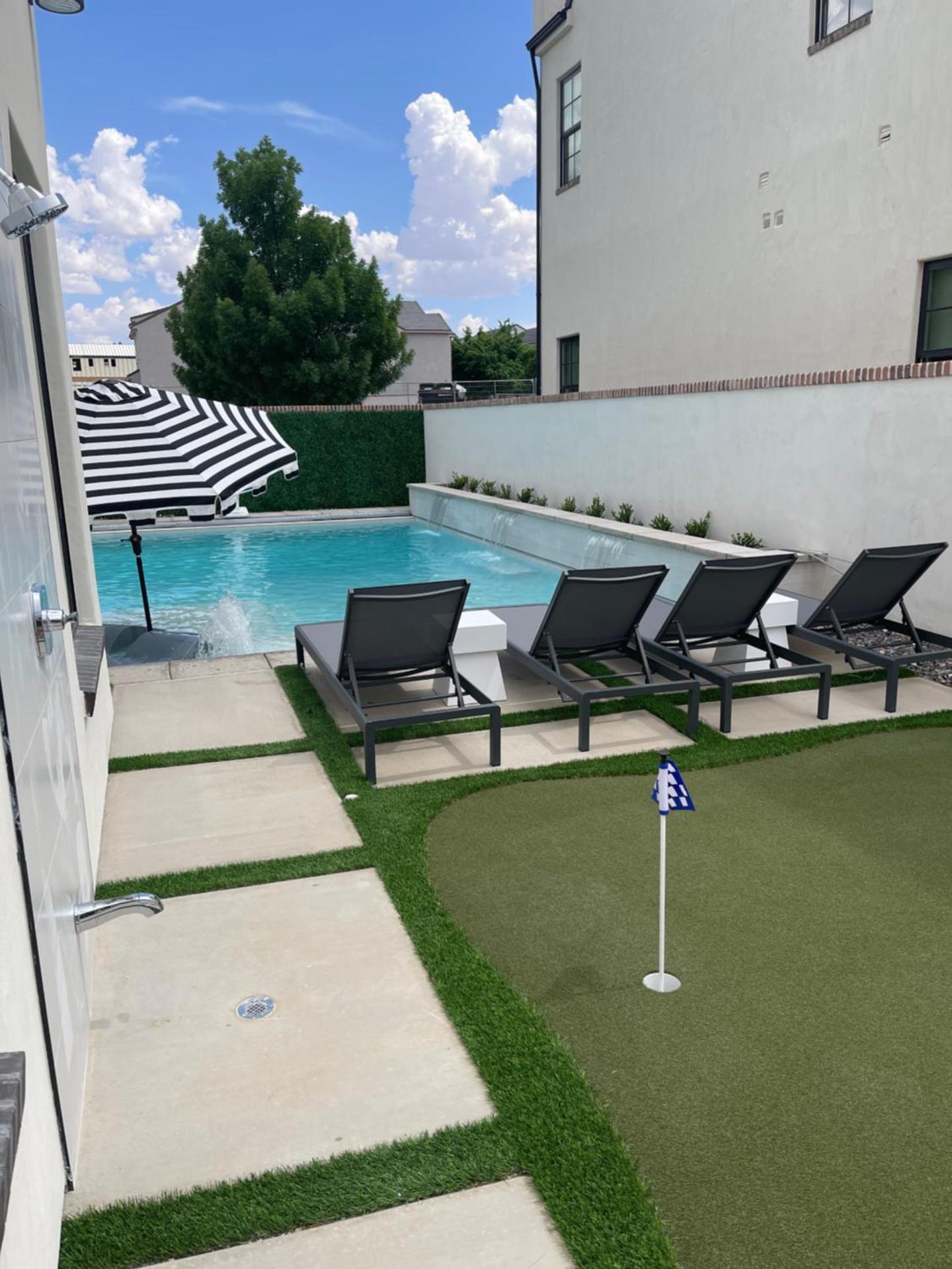 Casa Blanca luxury Villa Private pool sleeps 30!