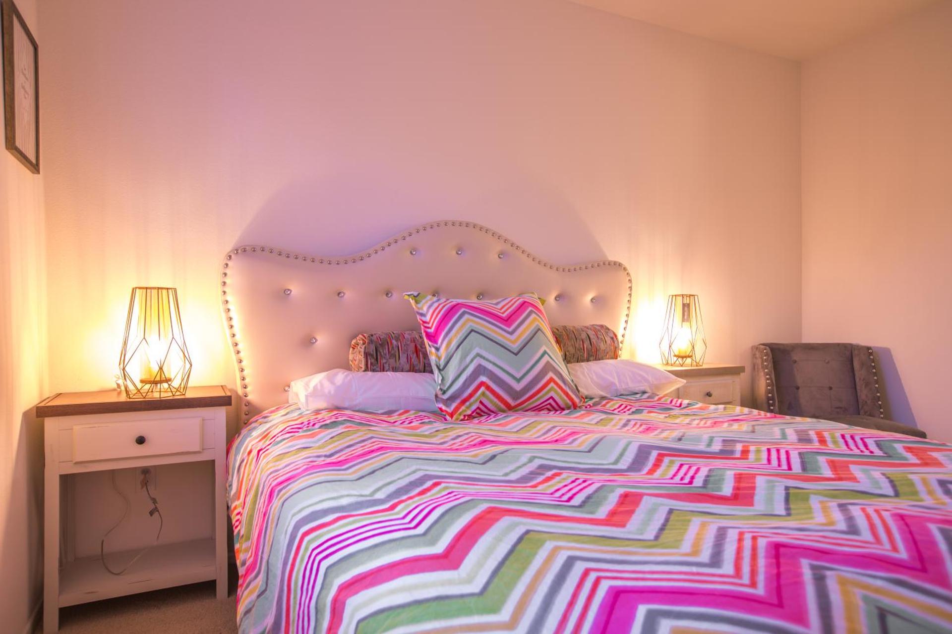 Irvine Spectrum/2 Bedrooms/2 Bathrooms/Apartment/pool/gym