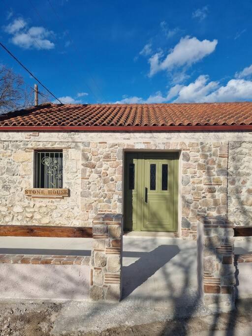 Stone House - Πέτρινο Σαλέ
