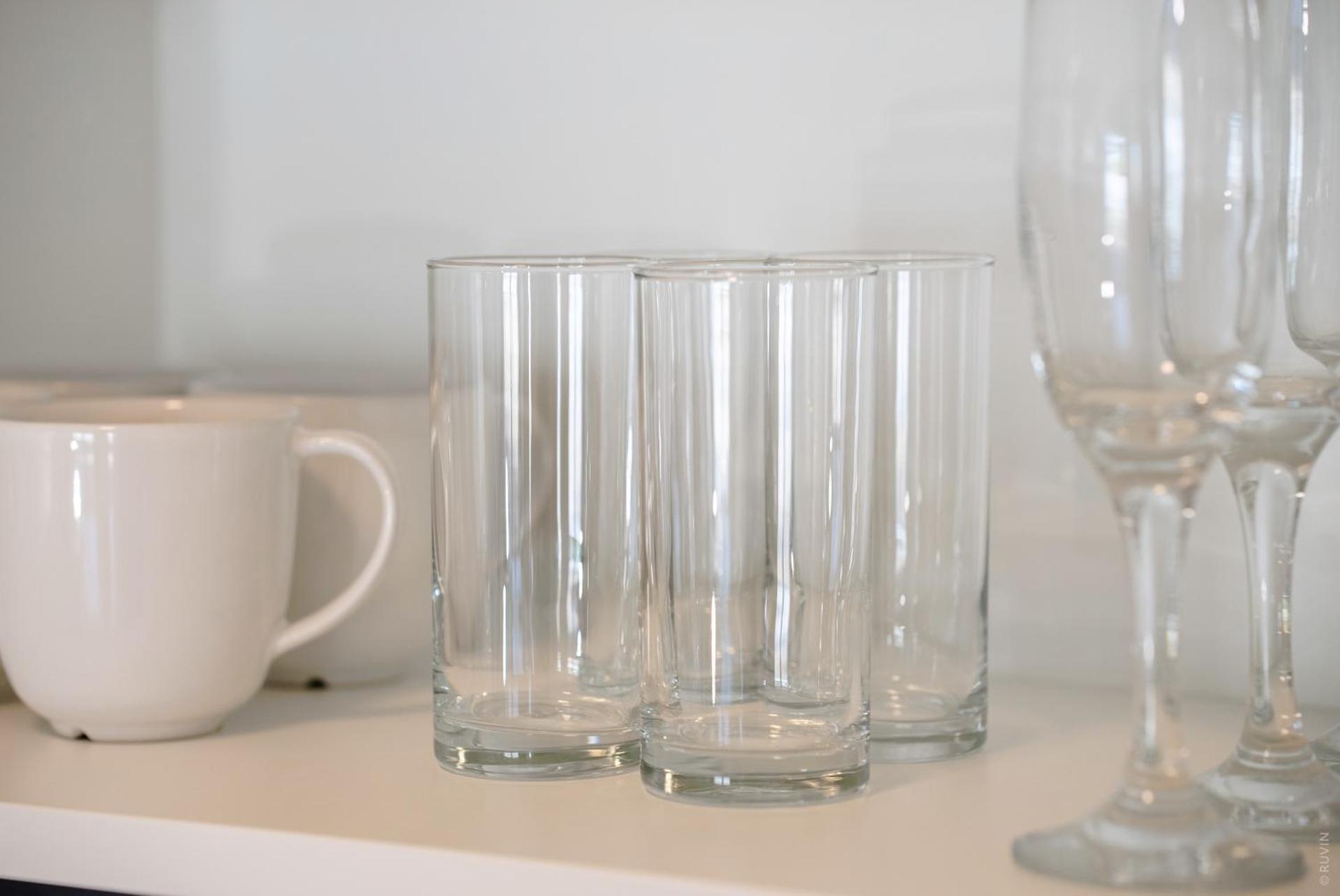 Whats-App Self-Check-IN - 1BR Apartment, near airport,15 min to Center