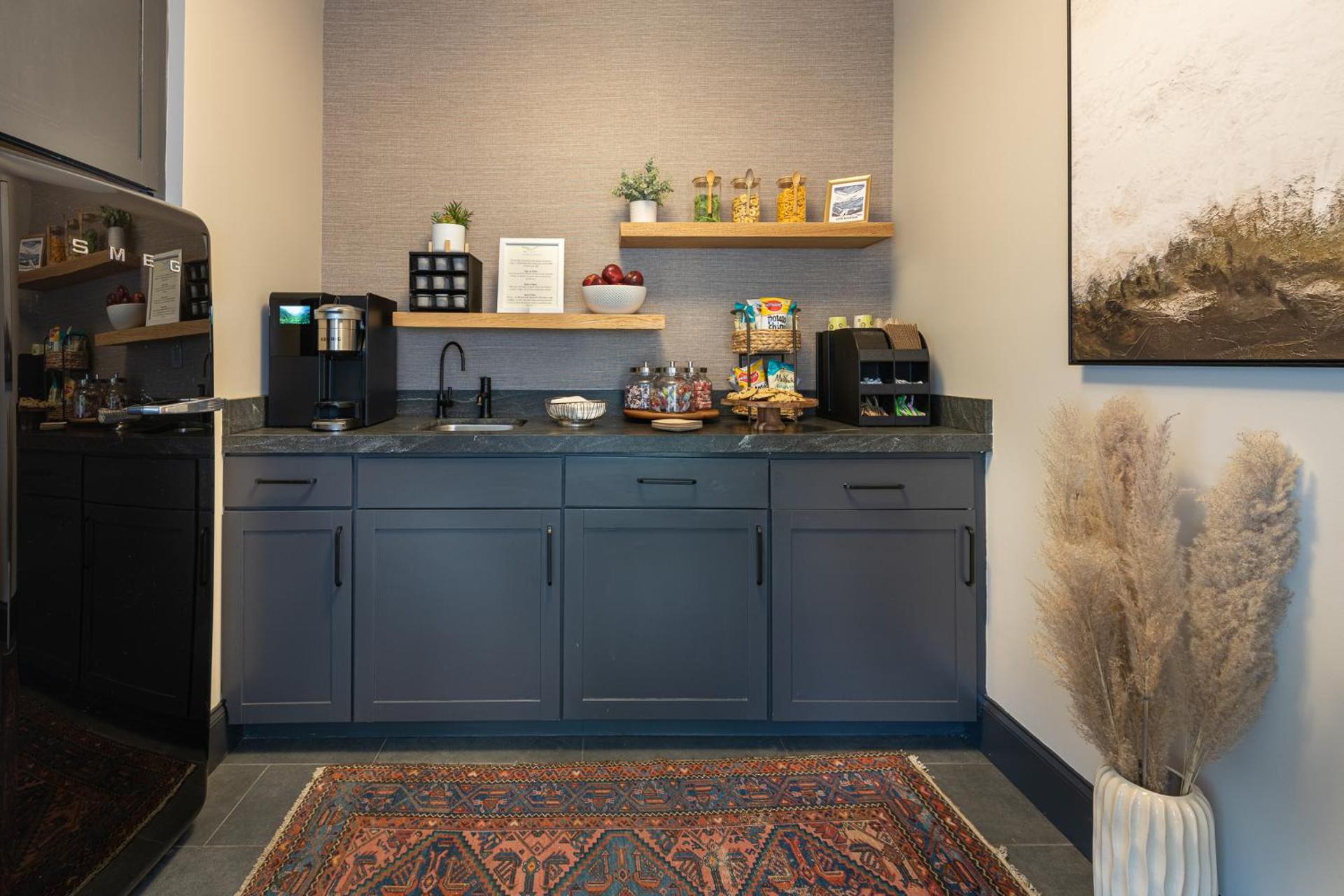 Coffee/tea facilities