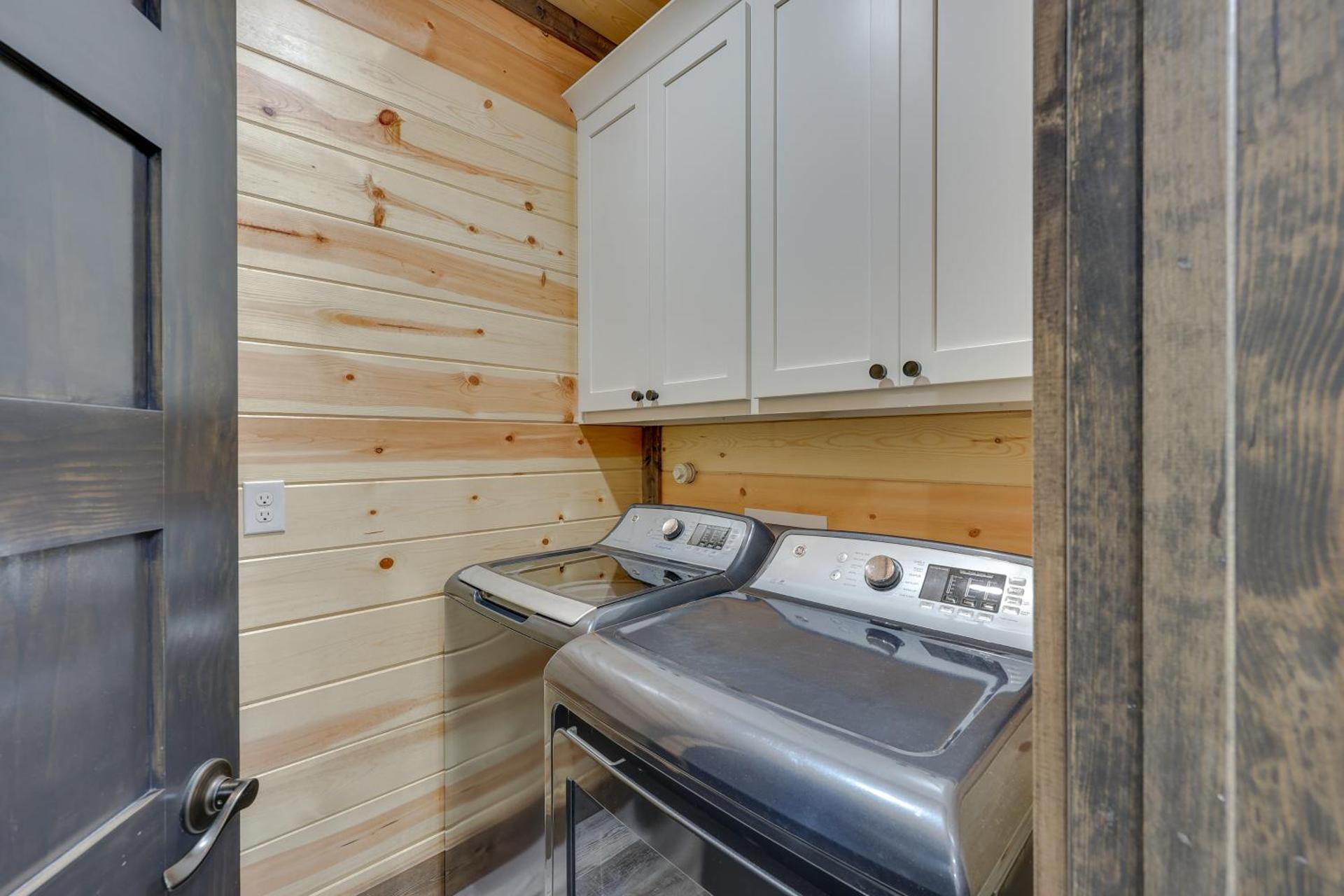 Playground and Pool Table Fun! Broken Bow Retreat