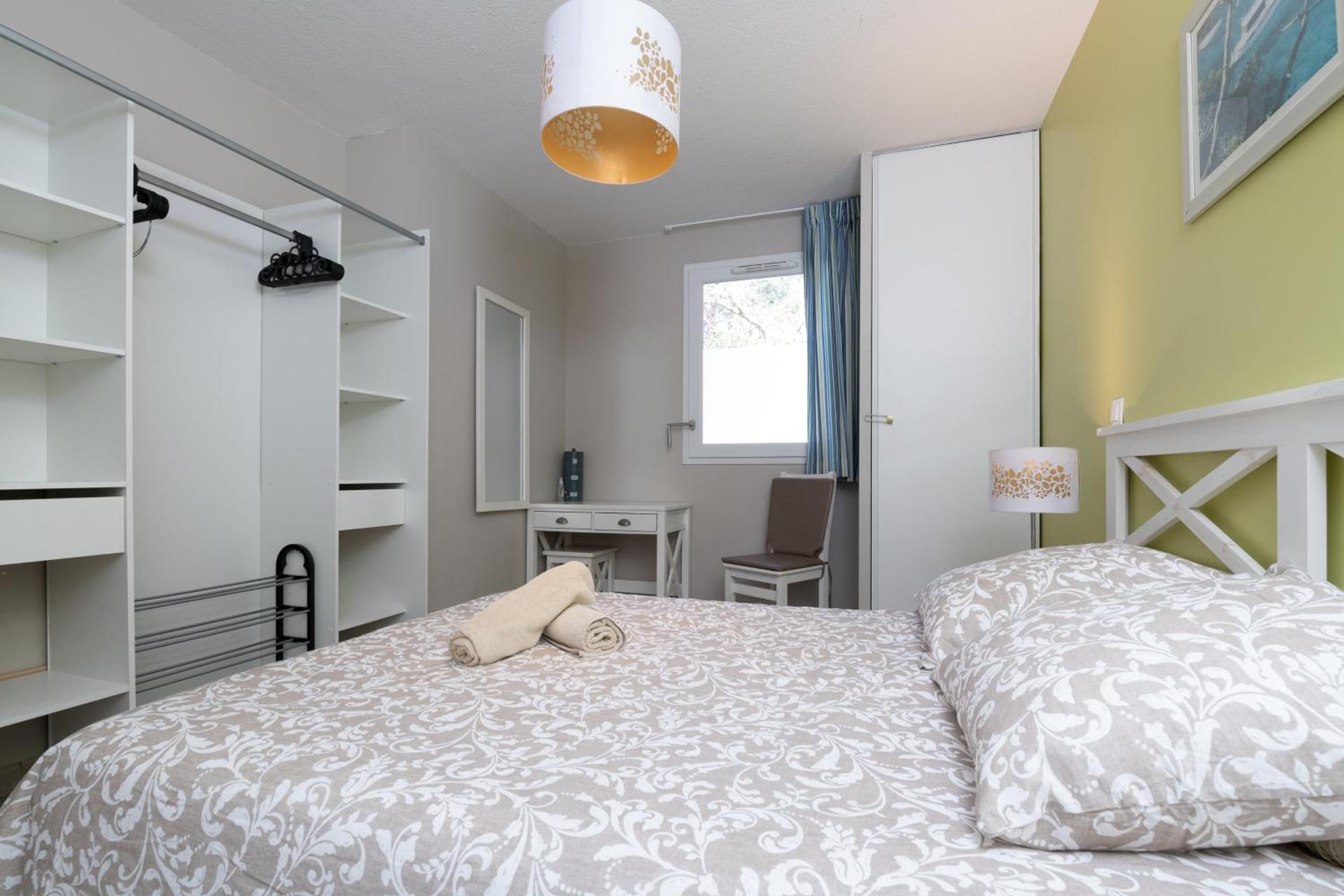 Plages de sable fin, piscine, hammam, tennis LESCLESDENICOLE