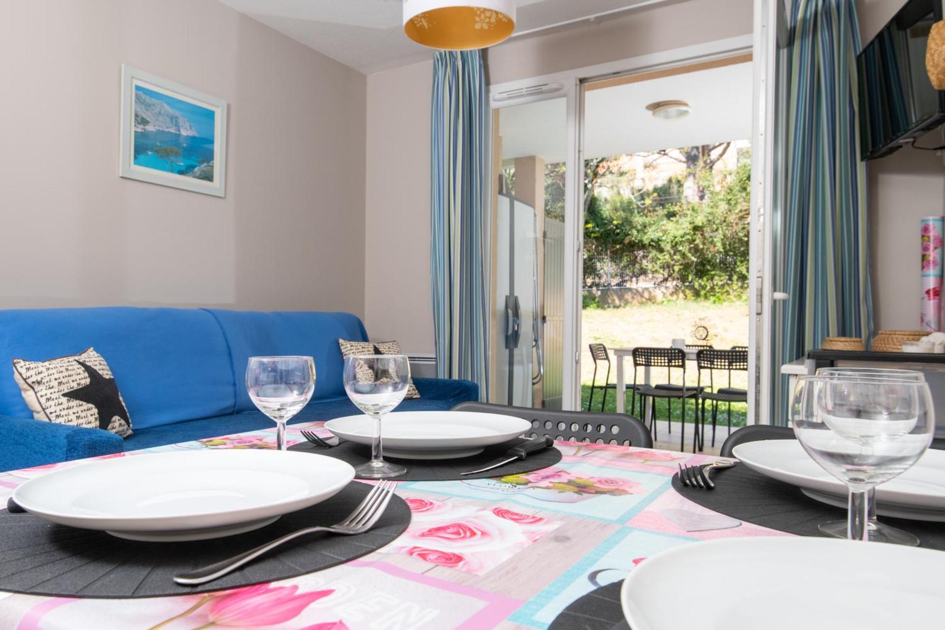 Plages de sable fin, piscine, hammam, tennis LESCLESDENICOLE