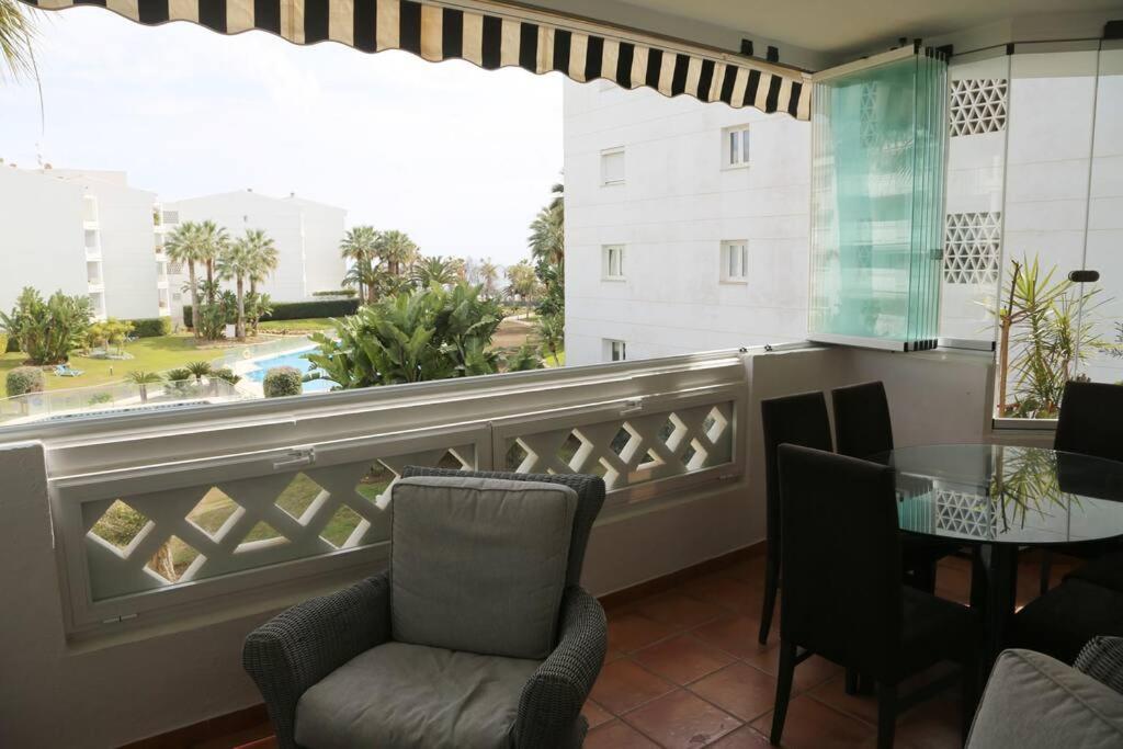 Stylish, Spacious apartment with sea view