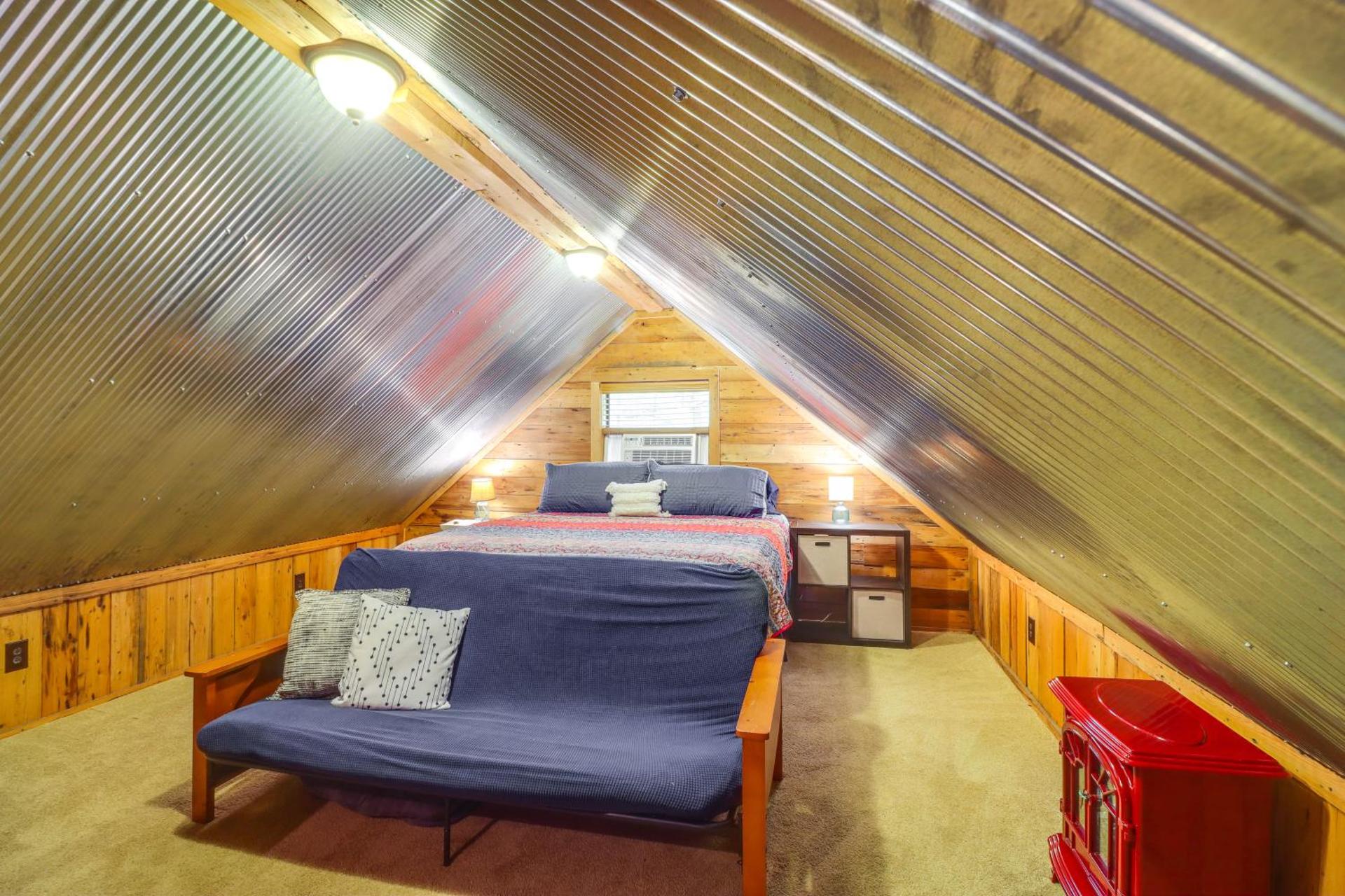 Rural Arkansas Vacation Rental with Wraparound Porch