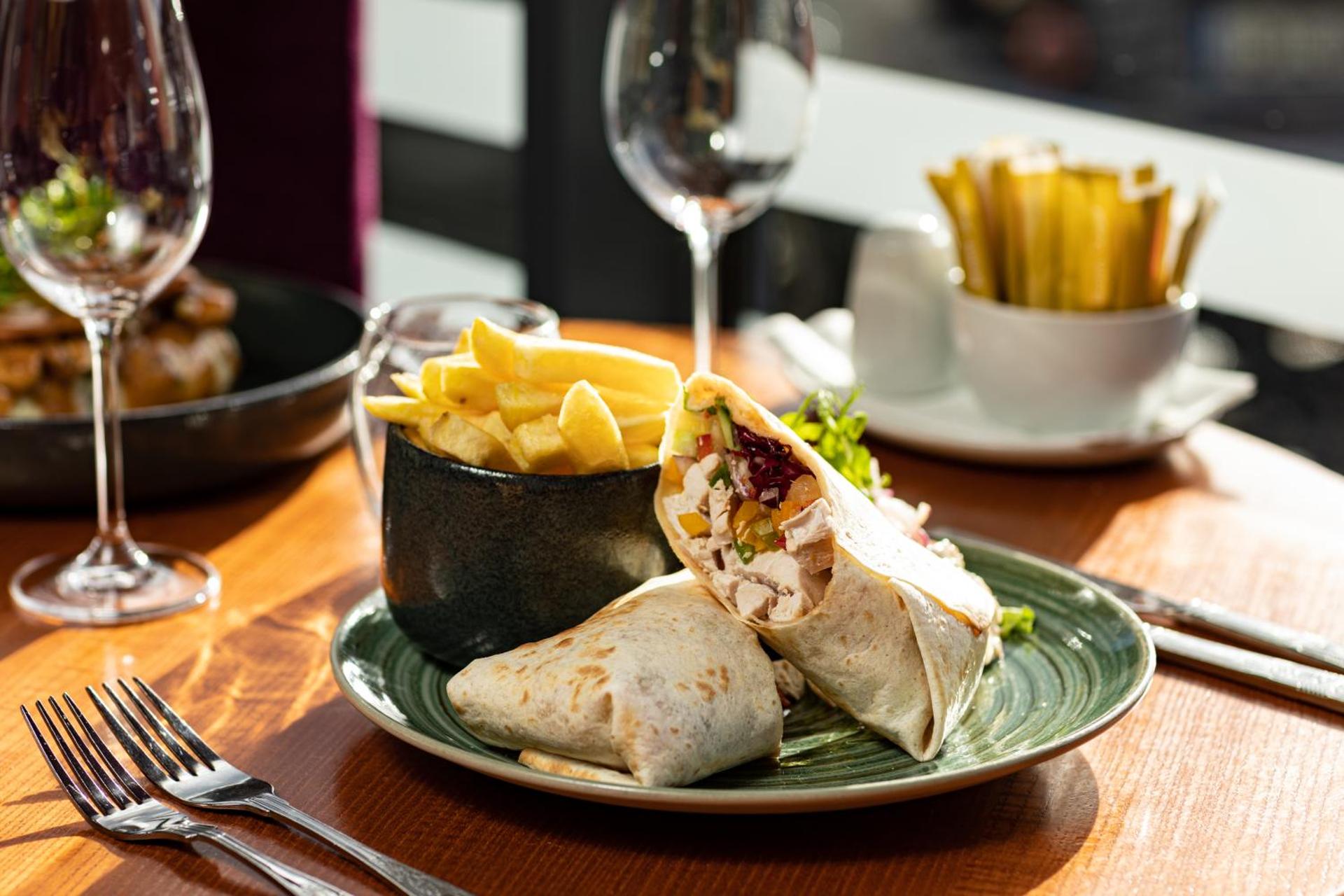 Restaurant/places to eat