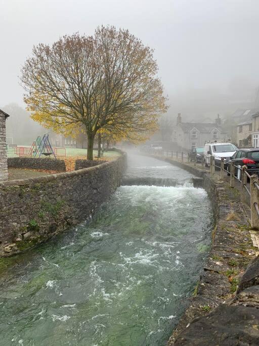 Happy Feet Cottage, Sleeps 6