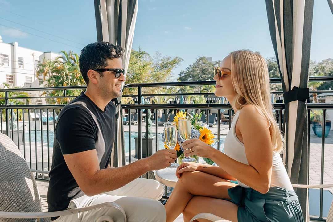 Hollander Hotel - Downtown St. Petersburg