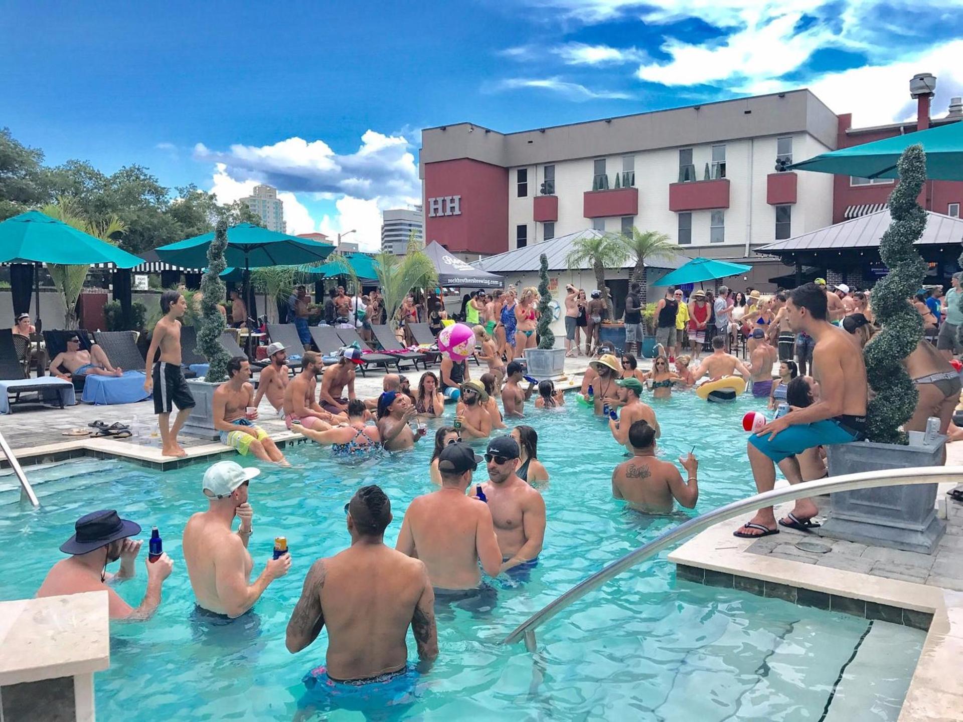 Hollander Hotel - Downtown St. Petersburg