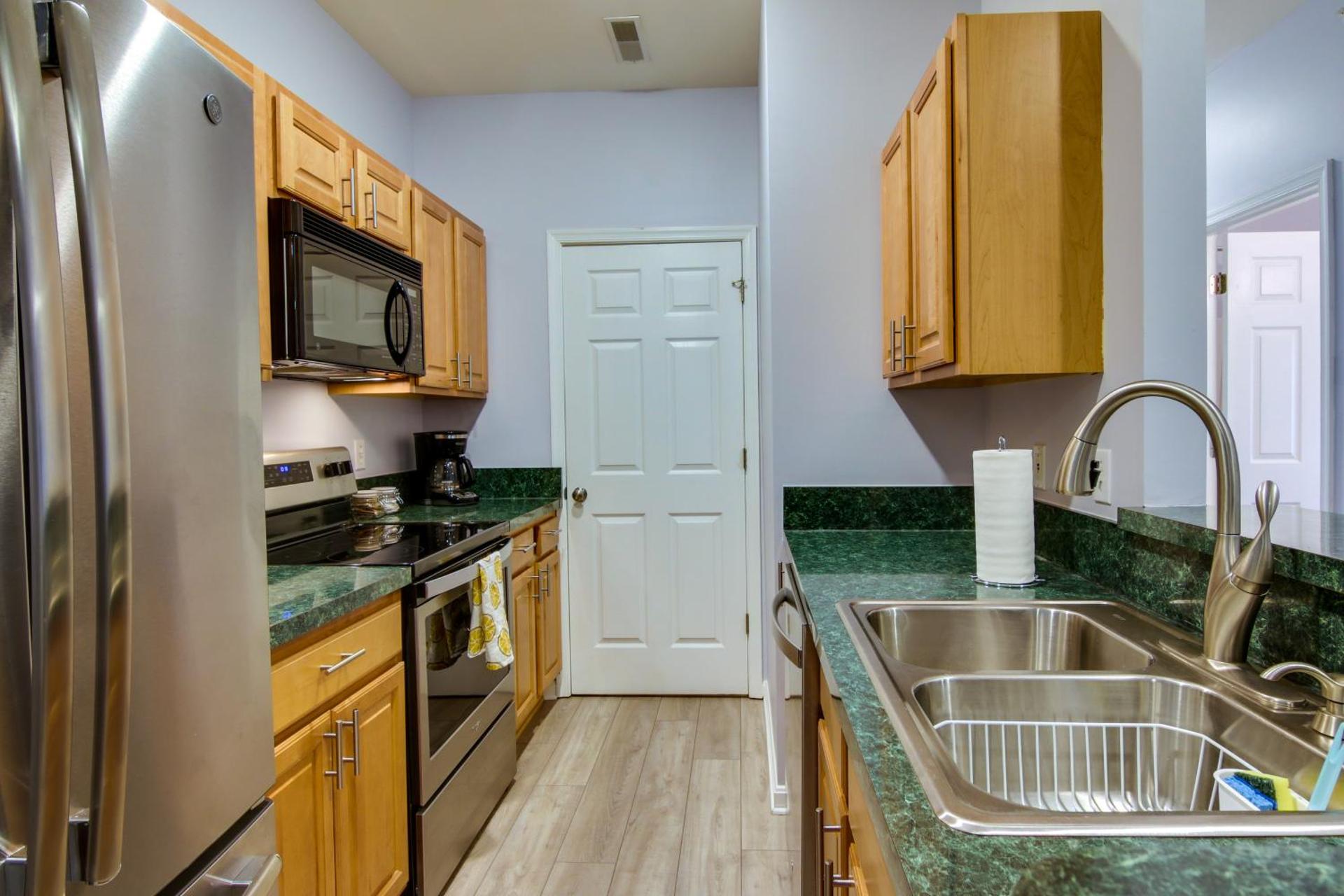 Condo with Pool Access about 2 Mi to Rehoboth Beach!