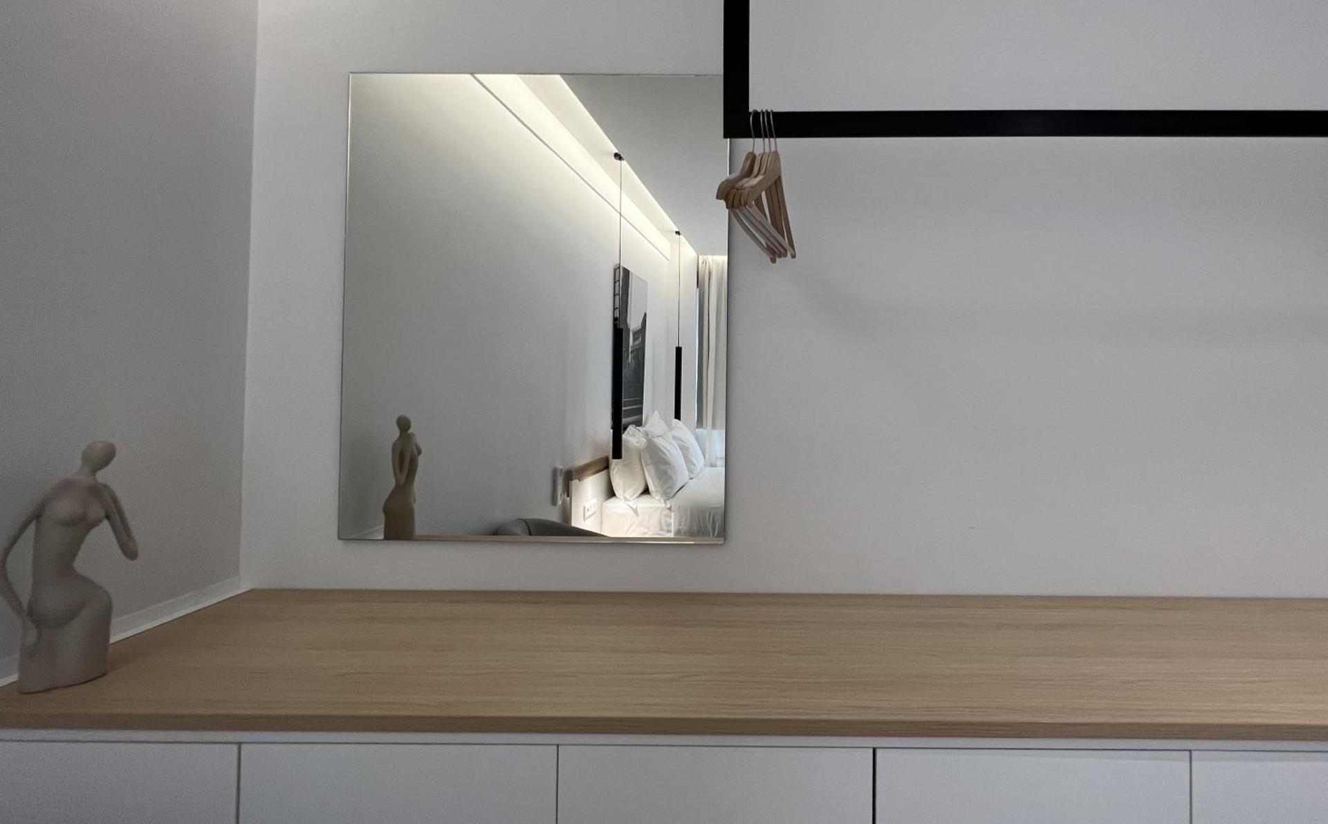 The Dazzling Glimpse Acropolis Suites