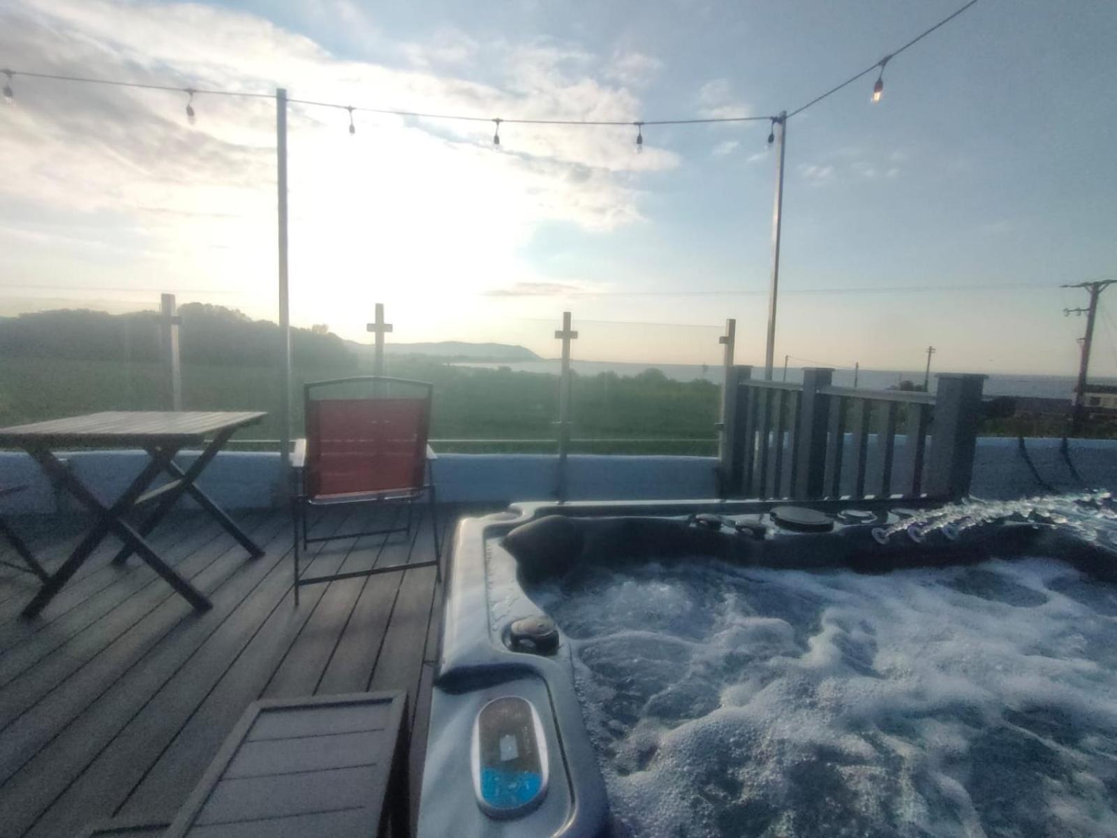 Blue Anchor House - Seaview, Hot Tub Apartments