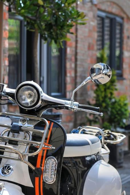 Queensgate Holiday Cottage Beverley with Parking